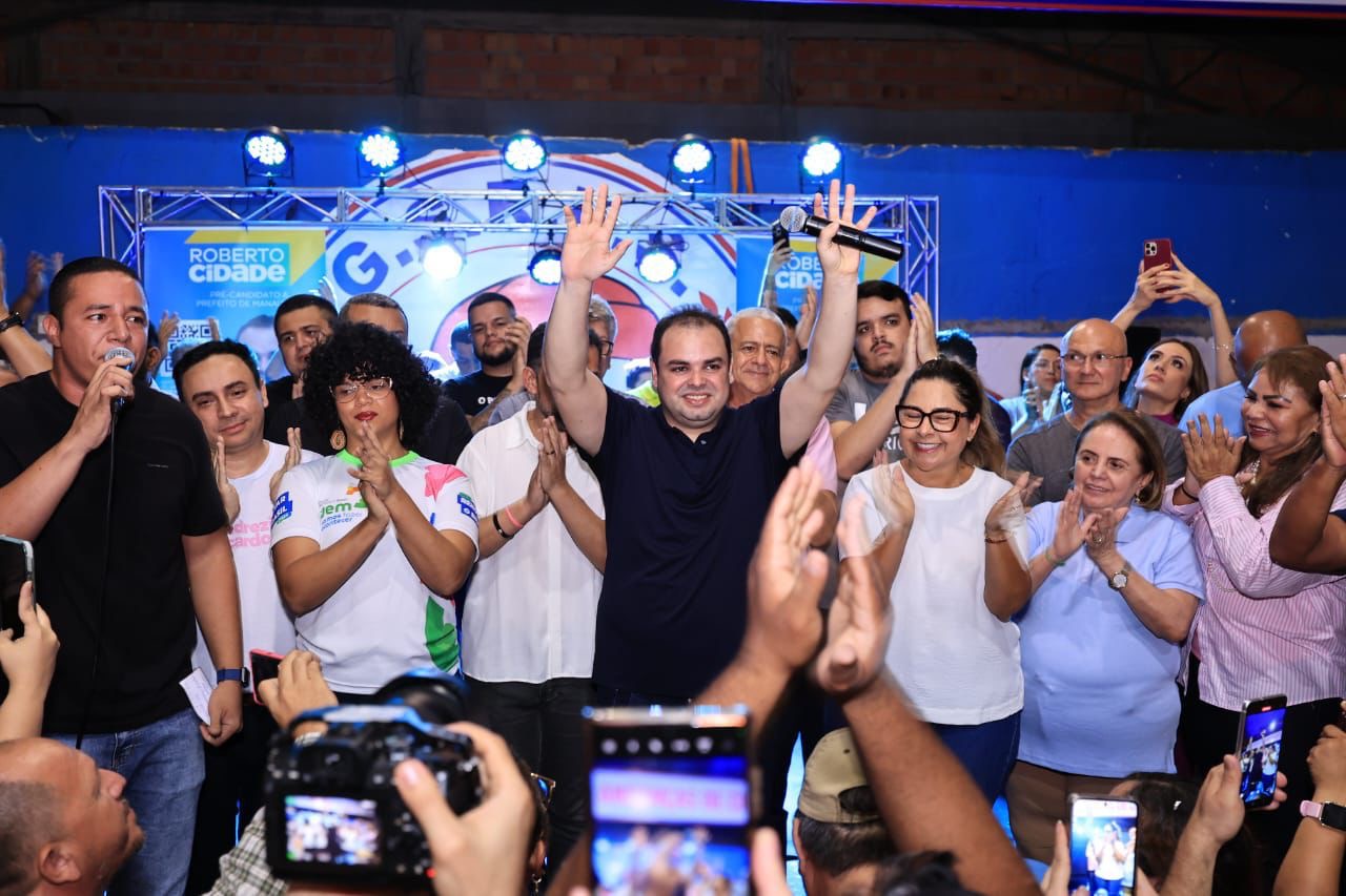 Na Cachoeirinha o pré candidato à Prefeitura de Manaus Roberto Cidade