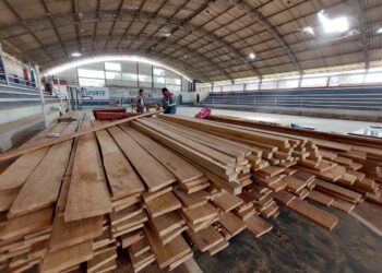 Em pleno carnaval Eirunepé avança com reforma geral de ginásio escolar