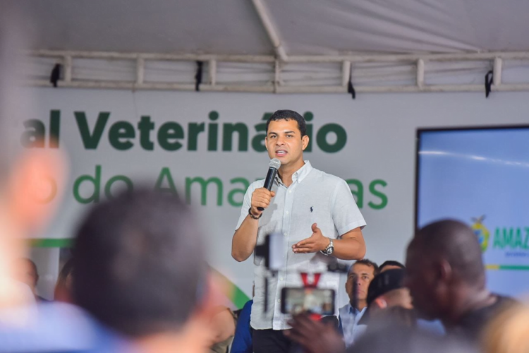 Saullo Vianna participa da assinatura da ordem de serviço do primeiro Hospital Público Veterinário do Amazonas