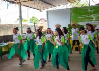 Programa fortalece autoestima de crianças e adolescentes ribeirinhos de Presidente Figueiredo