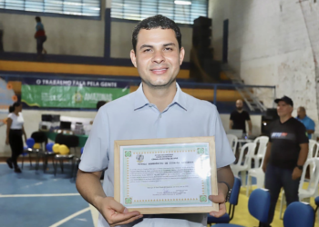 Em viagem pela Calha do Madeira, Saullo Vianna recebe Título de Cidadão de Apuí