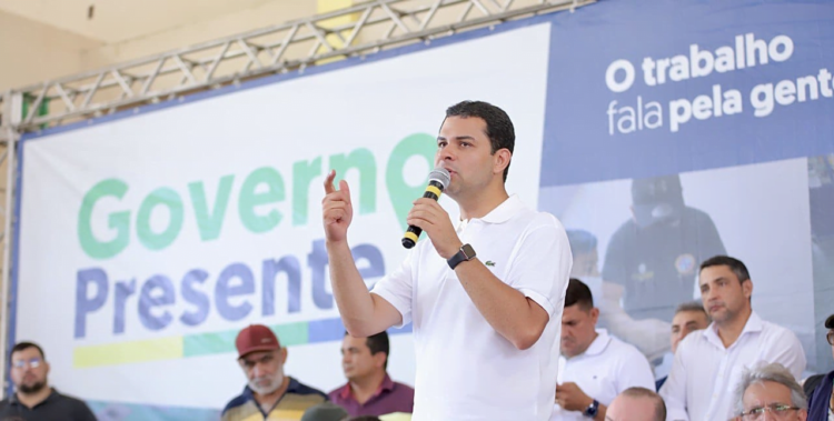 Homenageado, Saullo Vianna participa da entrega de ações do governo em Manaquiri e Careiro Castanho