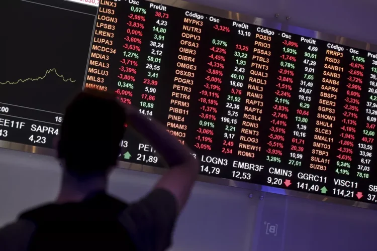 Ações da Petrobras desabam e Ibovespa perde os 100 mil pontos