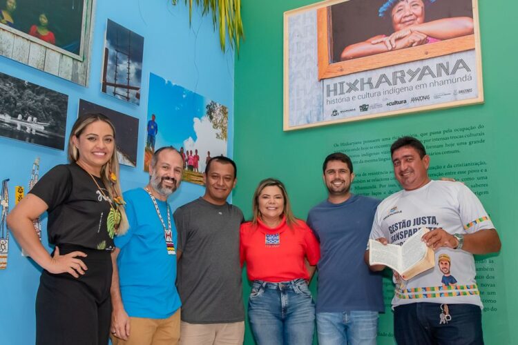 Exposição fotográfica “Hexkaryana: história e cultura indígena em Nhamundá” segue aberta à visitação pública