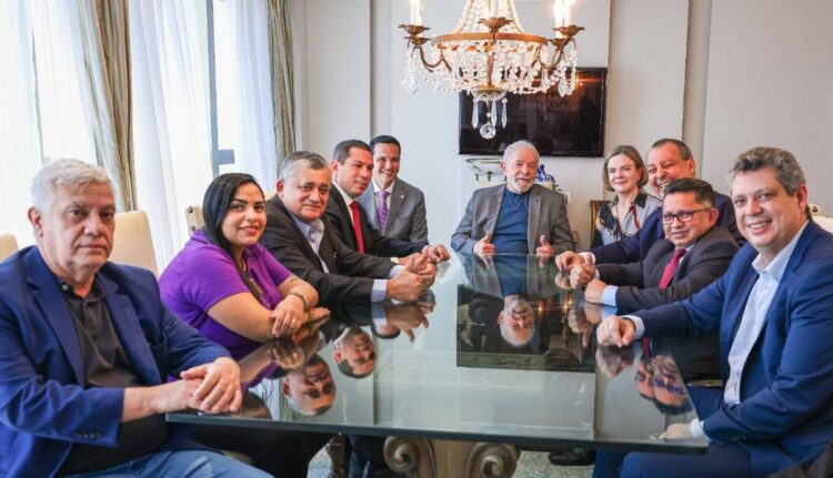 Lula reúne políticos do Amazonas e bate martelo sobre suplente de Omar