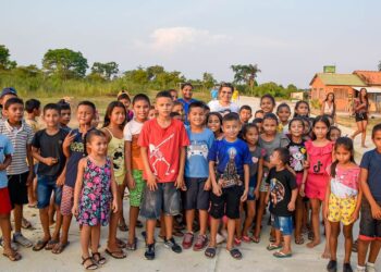 Prefeitura de Nhamundá realiza distruibuição de brinquedos em comemoração ao Dia das Crianças