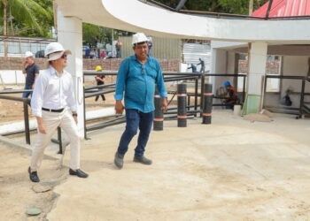 Prefeito David Almeida vistoria obras de conclusão do Local Casa de Praia