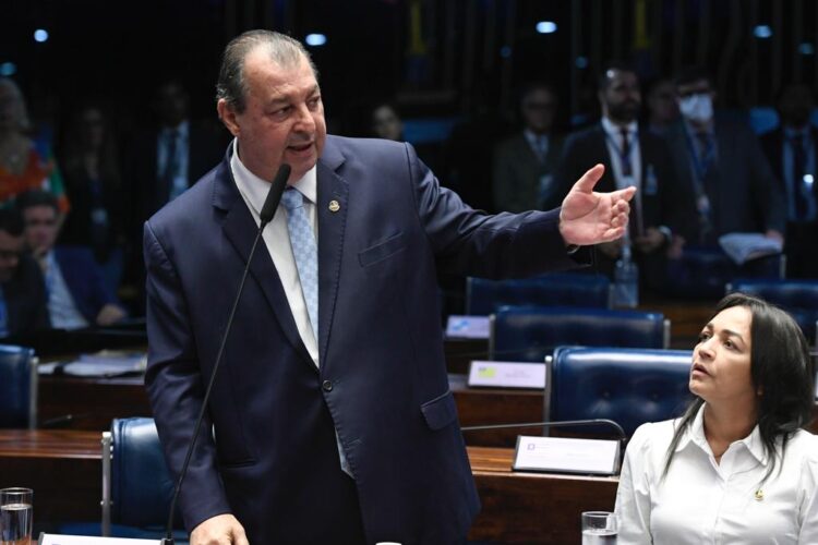 Senador Omar propõe nova Guarda Nacional para aumentar a proteção às instituições em Brasília