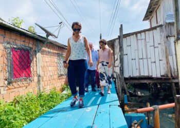 Analistas da ONU conhecem ações de melhoria nos serviços de água e esgoto em áreas vulneráveis de Manaus