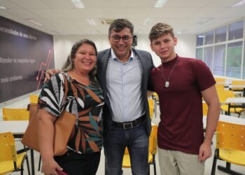 Wilson Lima assina convênio com a Fundação Matias Machline para beneficiar estudantes da rede estadual