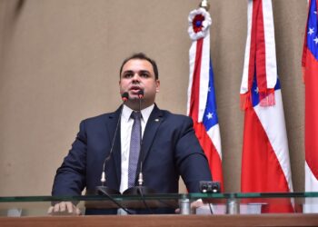 PL de Roberto Cidade propõe atividades de educação aquática como forma de prevenção a acidentes com banhistas