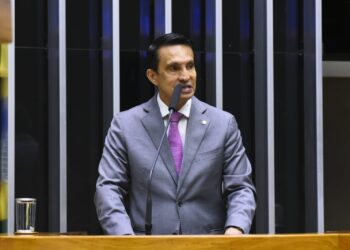 Deputado federal Sidney Leite diz que é preciso rever políticas públicas para os indígenas