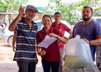 Prefeitura de Presidente Figueiredo impulsiona produção de peixe com distribuição de alevinos de matrinxã
