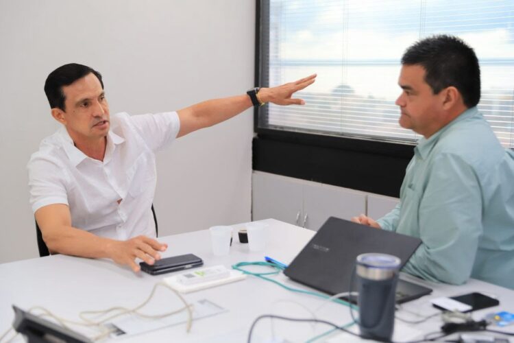 Sidney Leite reúne com dirigente da Caixa Econômica no Amazonas e discute soluções para habitação no estado