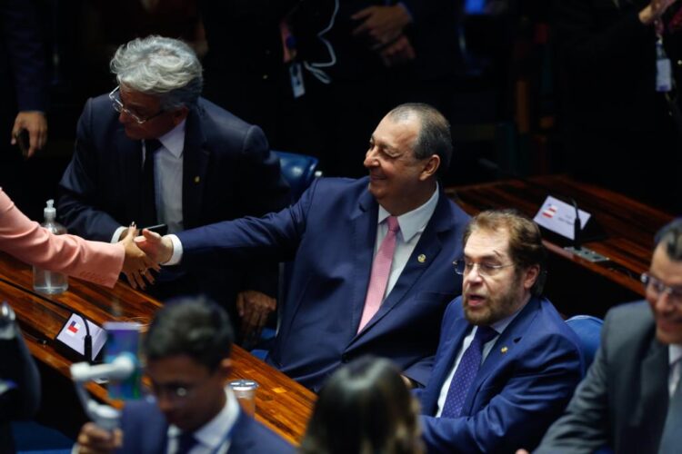 Senador Omar se reúne com Bancada Federal nesta semana para traçar estratégias para o Amazonas