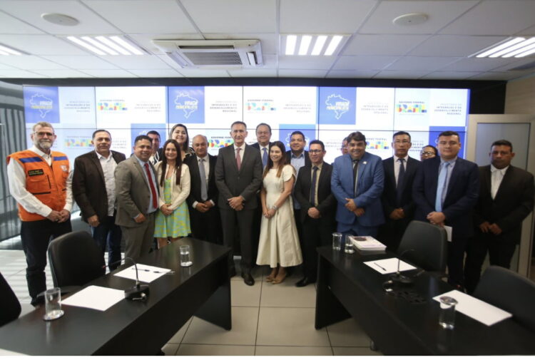 Patrícia Lopes participa de reunião no Ministério da Integração em busca de recursos para infraestrutura