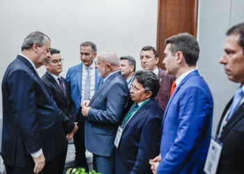 Prefeito de Manaus recebe garantia do presidente da República em recursos federais para infraestrutura urbana