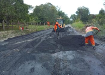Prefeitura retoma segunda etapa de pavimentação no ramal do Brasileirinho nesta terça-feira, 28