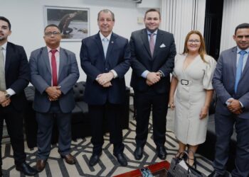 Prefeito de Eirunepé viaja à Brasília e alinha recursos com bancada do Amazonas
