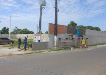 Após solicitação de Mayra Dias, Estado vistoria local para construção da Delegacia da Mulher