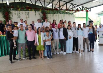 Sidney Leite celebra 145 anos de Manicoré e participa da inauguração do Centro de Convivência da Família