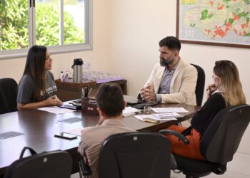Deputada Joana Darc garante a volta e melhorias do projeto Castramóvel no Amazonas