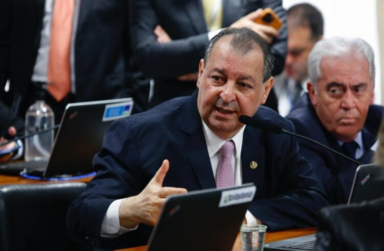 Senador Omar se reúne com Ministro Haddad e lideranças para discutir Arcabouço Fiscal