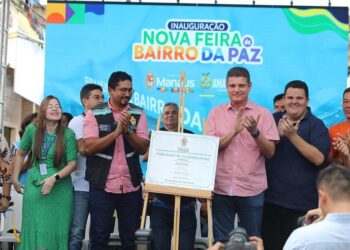 Prefeitura de Manaus entrega reforma da feira do Bairro da Paz com espaço pet, wi-fi e climatização