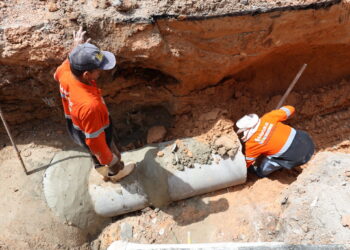 Prefeitura de Manaus implanta sistema de rede de drenagem no conjunto Riacho Doce