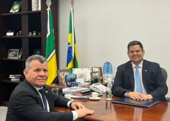 Reunião com senador Davi Alcolumbre aborda integração e desenvolvimento dos Estados da área de abrangência da Suframa