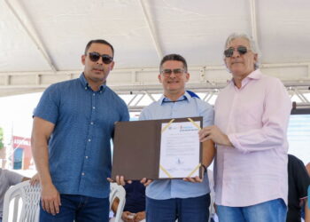 Prefeito assina ordem de serviço para a construção do primeiro parque temático de grandes dimensões na capital