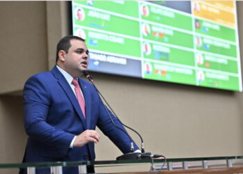 Roberto Cidade propõe criação do selo ‘Escola Amiga da Educação Inclusiva’ para adequar o ambiente escolar aos PcDs