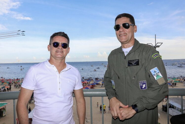 Manaus recebe espetáculo da Esquadrilha da Fumaça, na Ponta Negra