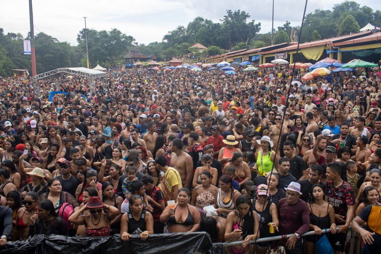 Festa do Cupuaçu bate recorde de público levando cerca de 200 mil pessoas à Presidente Figueiredo