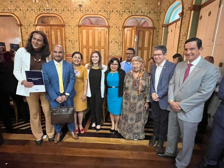 Na véspera da Cúpula da Amazônia, Sidney Leite participa de Parlamaz e debate biodiversidade