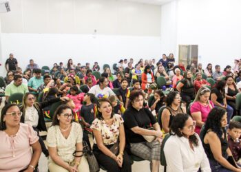 Prefeita Patrícia Lopes lança o programa municipal de Alfabetização Aprender a Ver