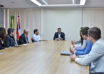 Wilson Lima se reúne com executivos do setor de energia solar e reafirma compromisso com a ZFM