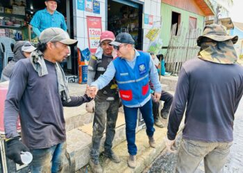 Prefeito de Eirunepé anuncia pagamento antecipado do Bolsa Raiz em meio a obras por toda cidade