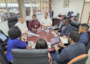 Comitiva de Zona Franca africana dá início à programação de benchmarking na Zona Franca de Manaus