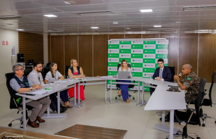 Defensoria dialoga com gestores do hospital de São Gabriel da Cachoeira sobre melhorias no serviço de saúde