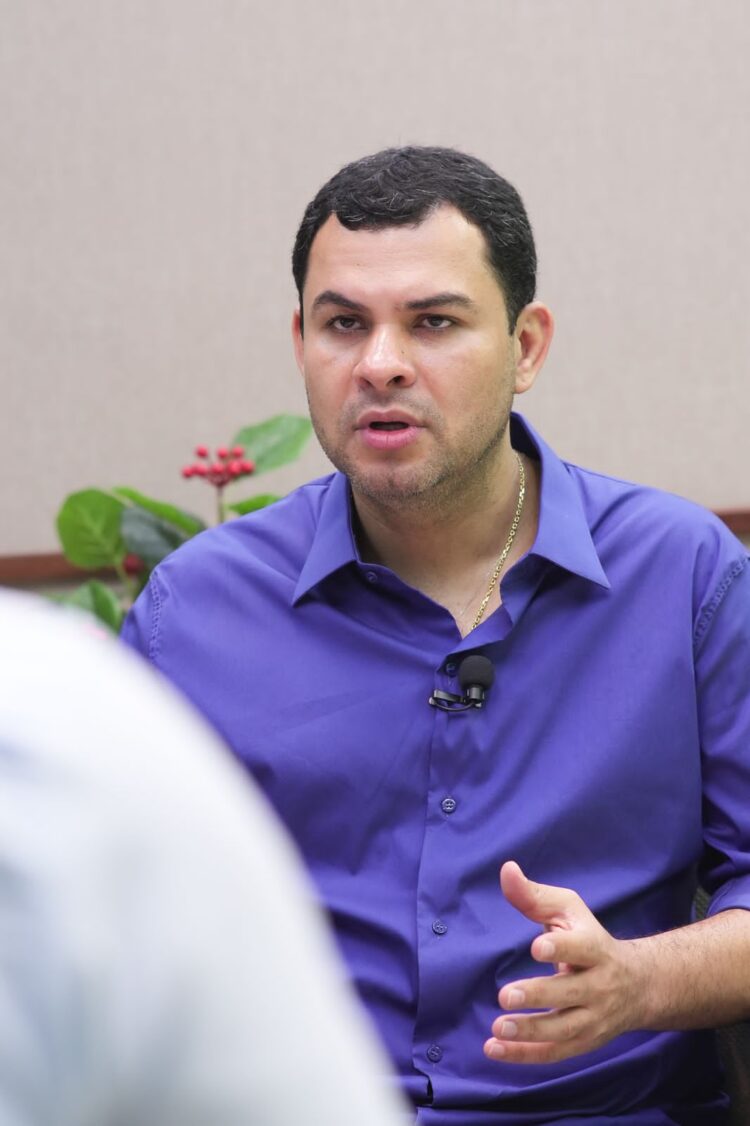 Projeto de Lei de Saullo Vianna assegura descontos de mínimo de 80% sobre tarifas de transporte público a acompanhantes de pessoas com deficiência