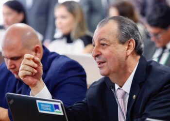 Senador Omar aprova relatório de projeto que destina recursos da União para situações de calamidade