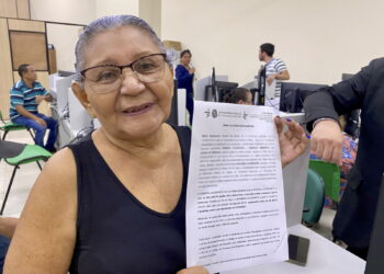 Nudecon realiza mutirão para atender demandas de água e energia, em Manaus