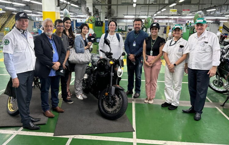 Representantes da Organização do Comércio Exterior do Japão conhecem a Zona Franca de Manaus