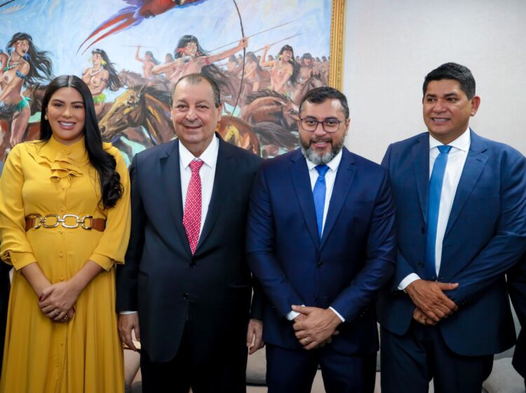 Em homenagem a Omar, Deputada Mayra Dias destaca feitos do senador para o Amazonas