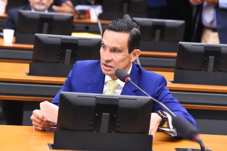 Sidney Leite é favorável ao projeto de lei que regulamenta empresas de apostas esportivas