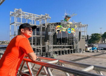 Prefeito realiza visita técnica ao complexo #SouManaus e constata avanço na montagem