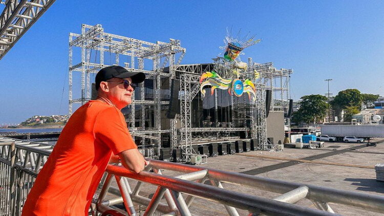 Prefeito realiza visita técnica ao complexo #SouManaus e constata avanço na montagem