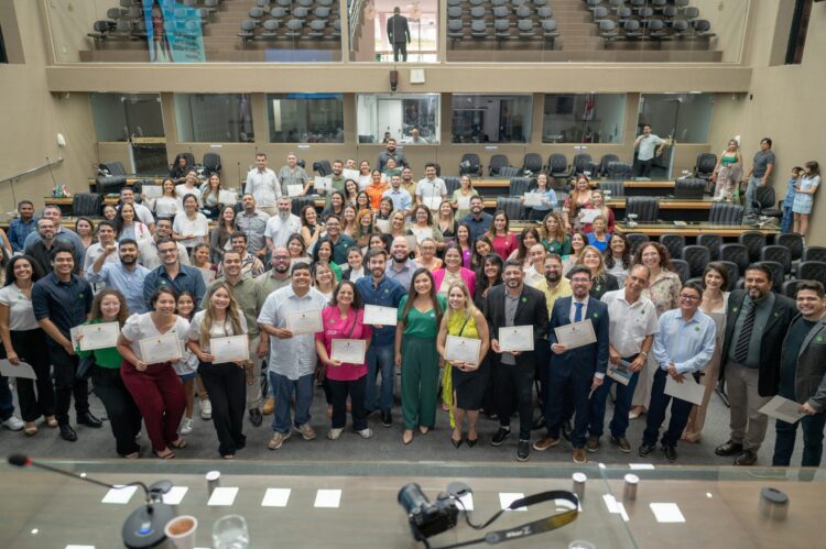 Deputada Joana Darc realiza Sessão Especial em homenagem ao Dia do Médico Veterinário