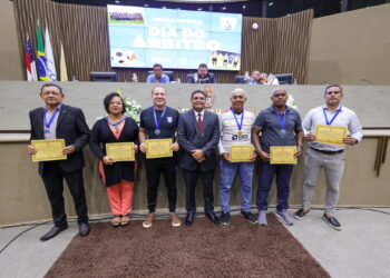 No Dia do Árbitro, Caio André homenageia categoria na Câmara Municipal de Manaus